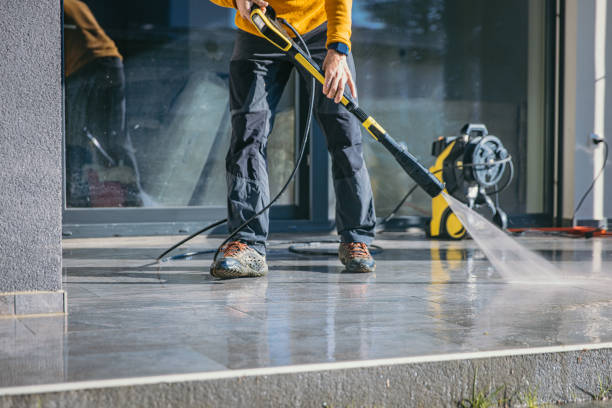 Best Commercial Pressure Washing  in Willards, MD